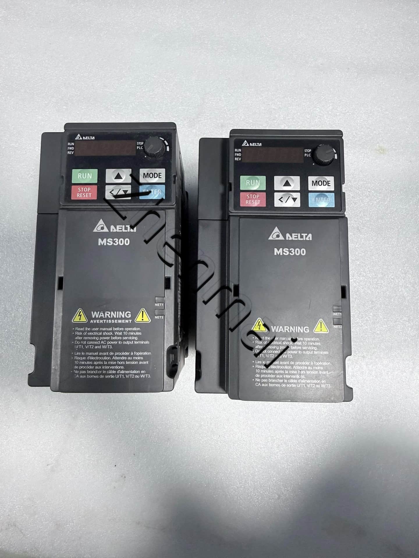 100% gloednieuwe originele en echte Delta 220V 2.2KW VFD11AMS21ANSAA Frequentieomvormers Drive Servomotor