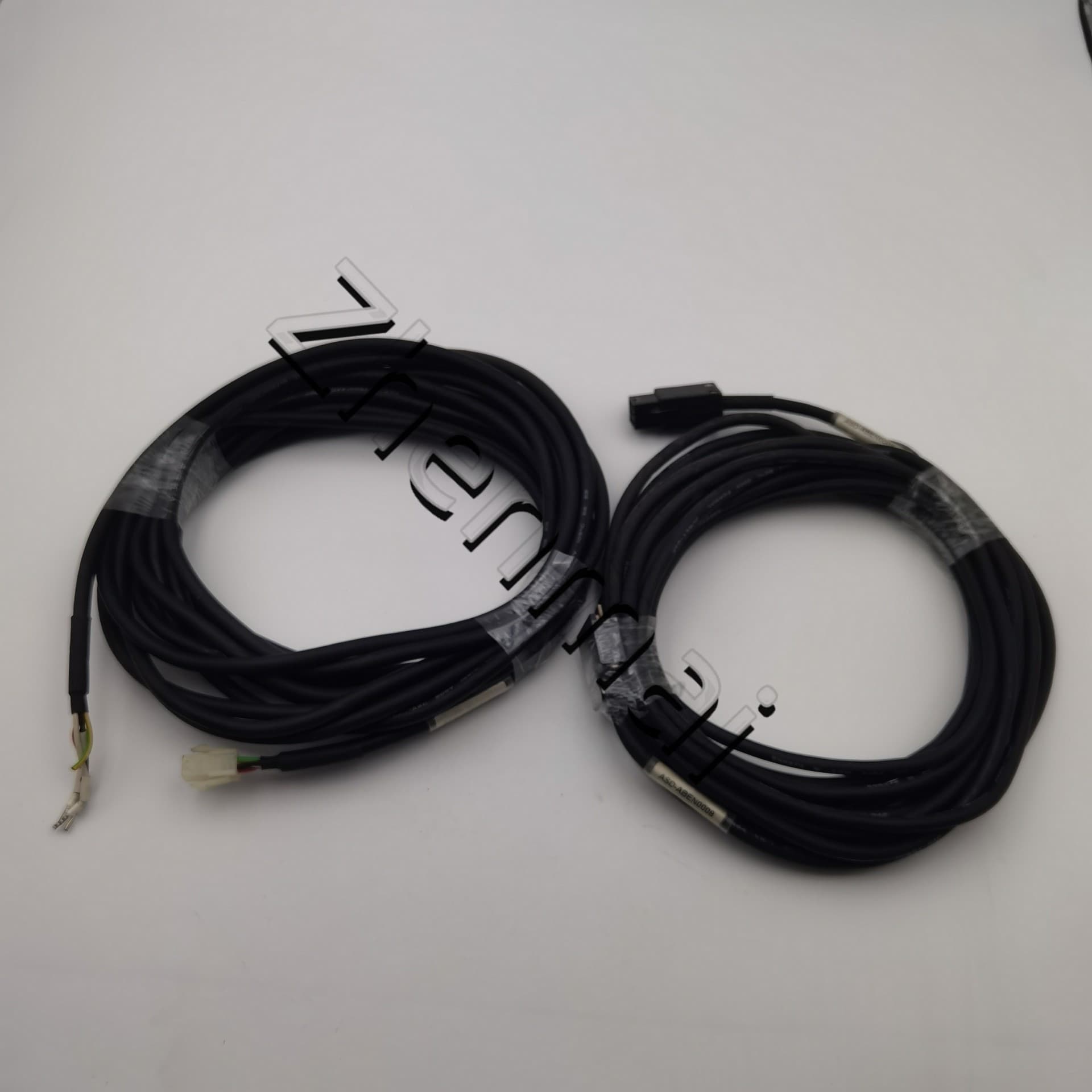 100% gloednieuwe originele en echte Delta ASD-ABEN0008 Frequentieomvormers Drive Servomotor