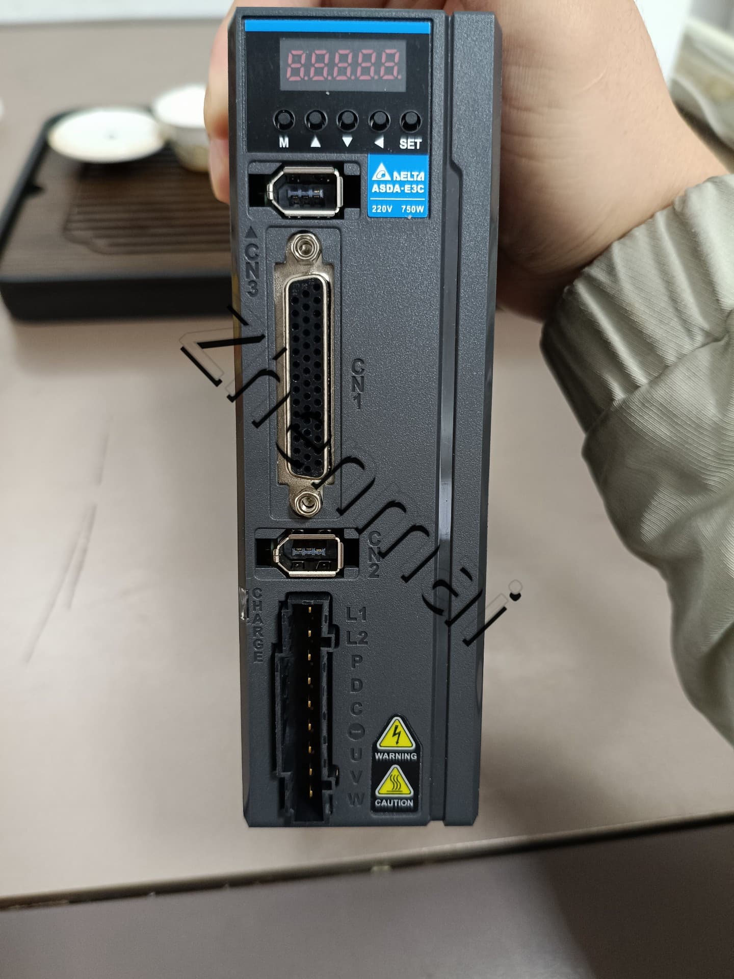 100% gloednieuwe originele en echte Delta ASD-E3-0721-L Frequentieomvormers Drive Servomotor
