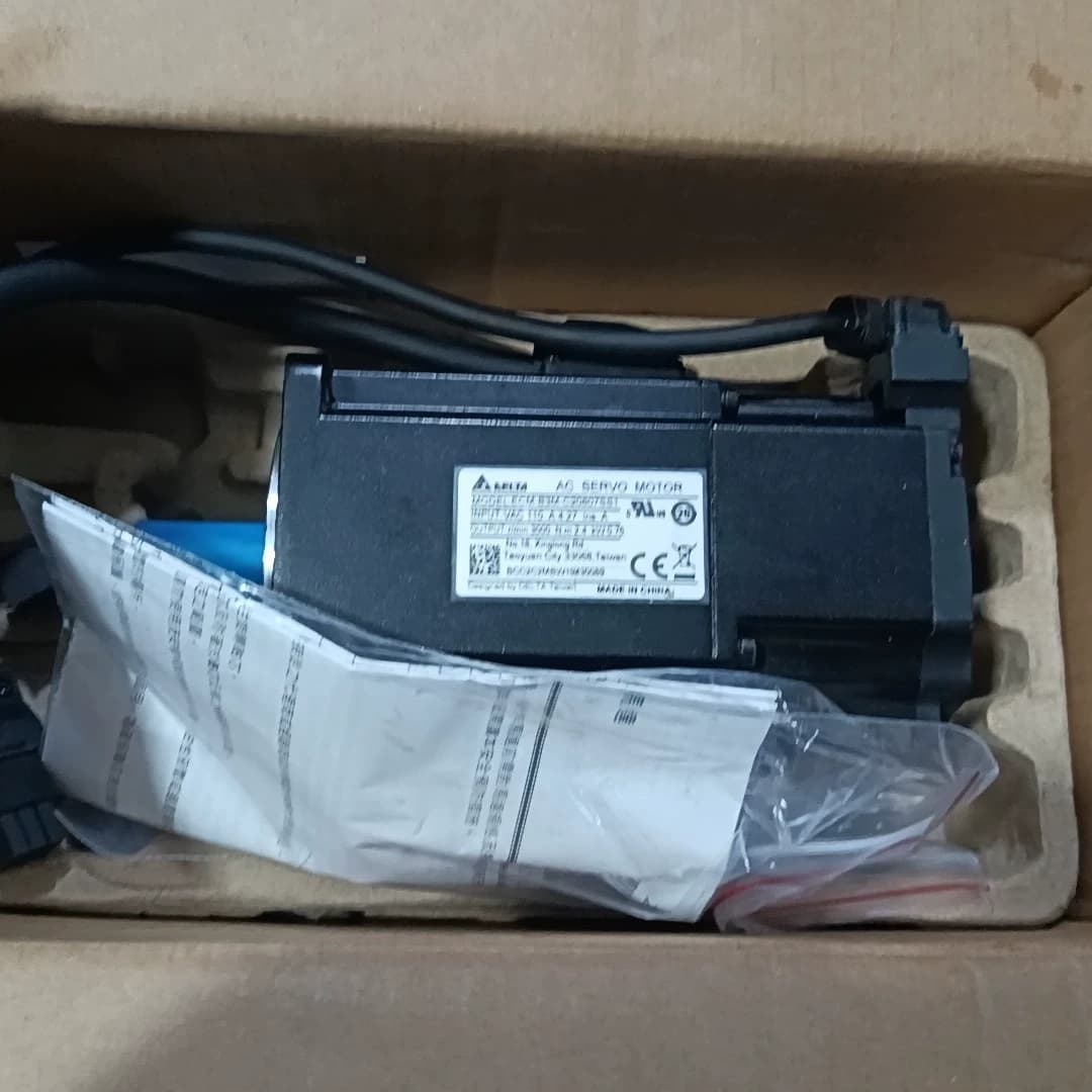 100% gloednieuwe originele en echte Delta ECM-B3M-C20807SS1 frequentieomvormers Drive Servomotor