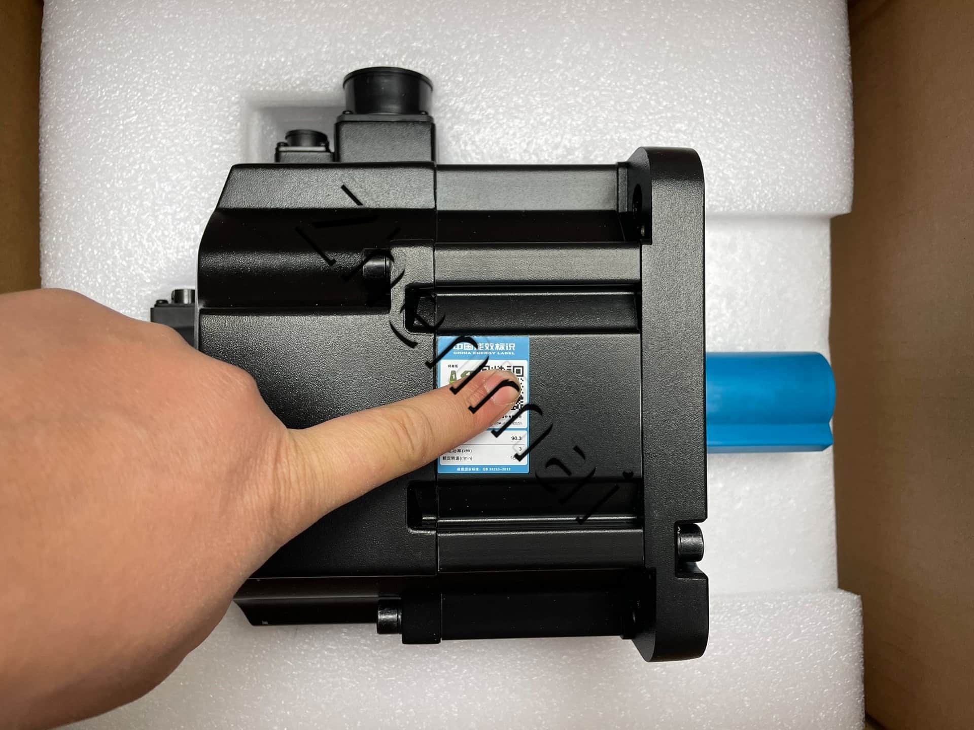100% gloednieuwe originele en echte Delta ECM-B3M-F21830SS1 frequentieomvormers Drive Servomotor