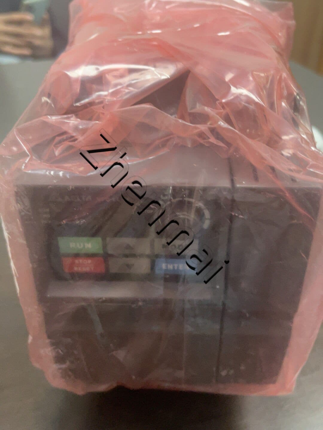 100% gloednieuwe originele en echte Delta VFD015EL21W Frequentieomvormers Drive Servomotor