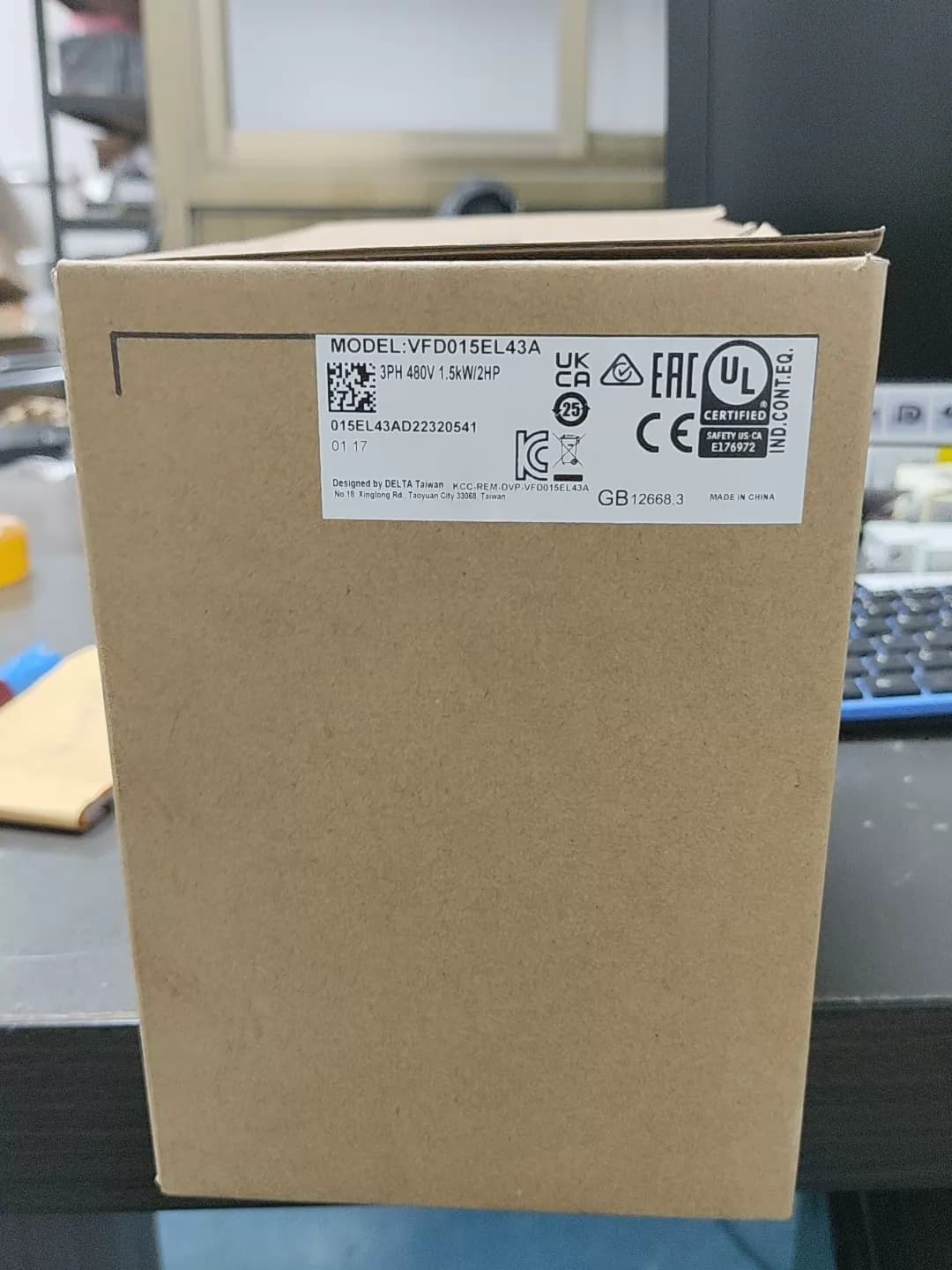 100% gloednieuwe originele en echte Delta VFD015EL43A Frequentieomvormers Drive Servomotor