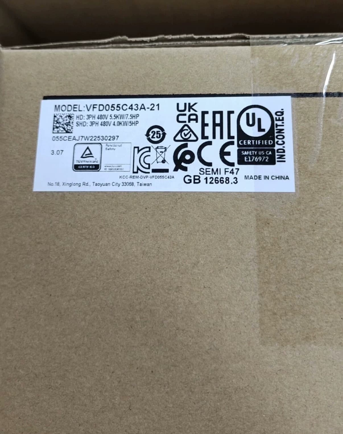 100% gloednieuwe originele en echte Delta VFD055C43A-21 frequentieomvormers Drive Servomotor