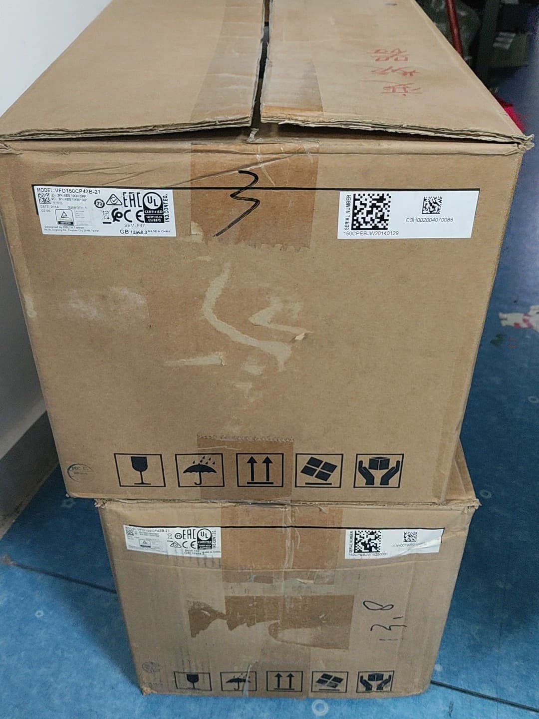 100% nieuw, origineel en echt Delta VFD150CP43B-21 380V15KW frequentieomvormers Drive Servomotor