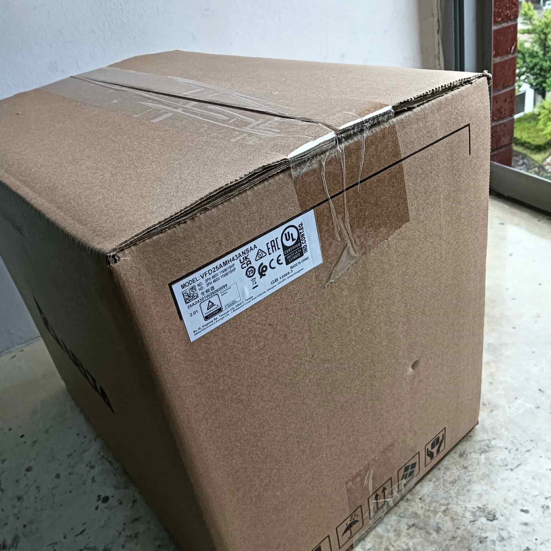 100% gloednieuwe originele en echte Delta VFD25AMH43ANSAA 11KW frequentieomvormers Drive Servomotor