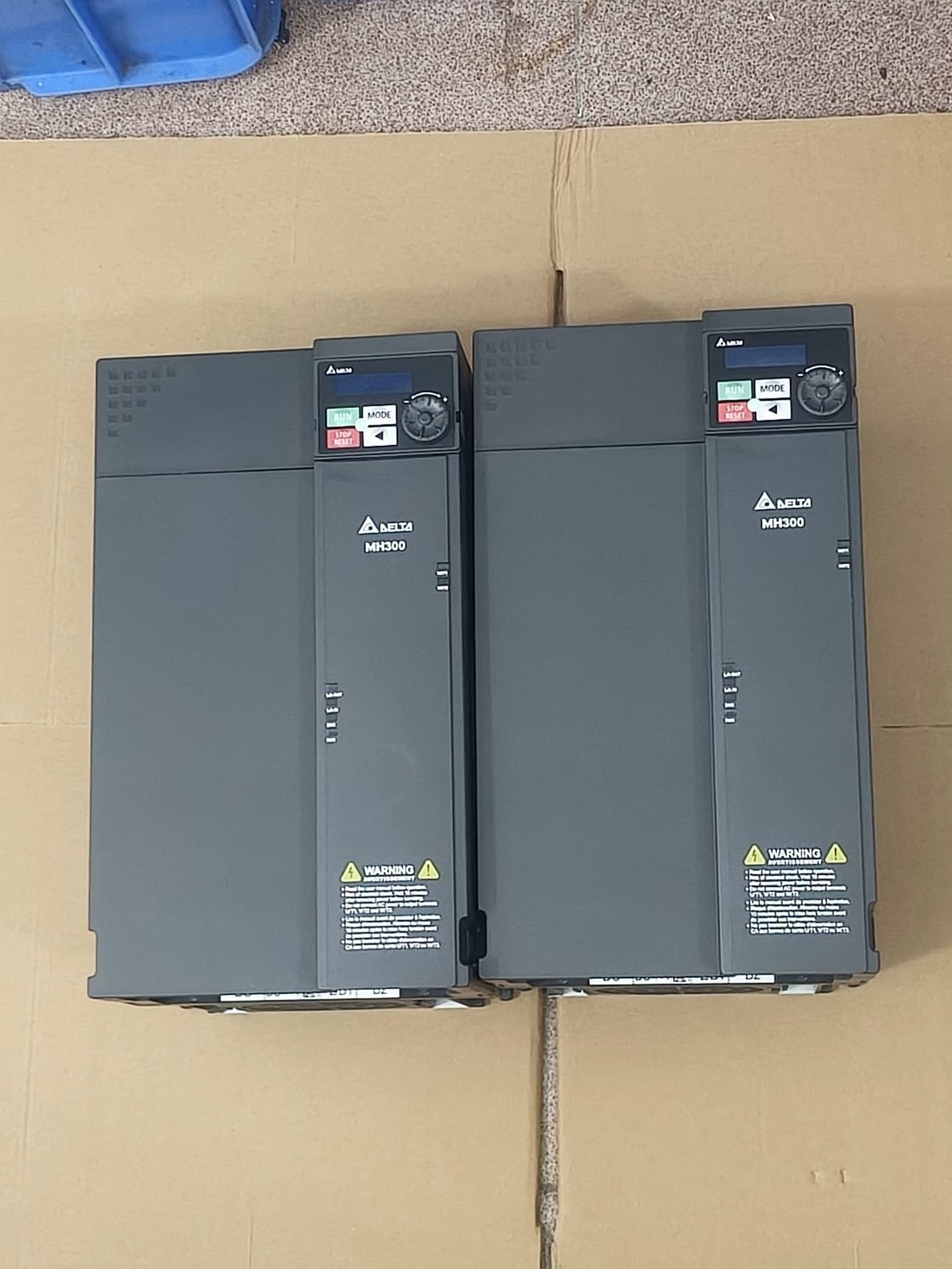 100% gloednieuwe originele en echte Delta VFD38AMH43ANSAA 18.5KW frequentieomvormers Drive Servomotor