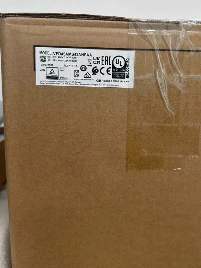 100% gloednieuwe originele en echte Delta VFD45AMS43ANSAA 380 V/22KW frequentieomvormers Drive Servomotor