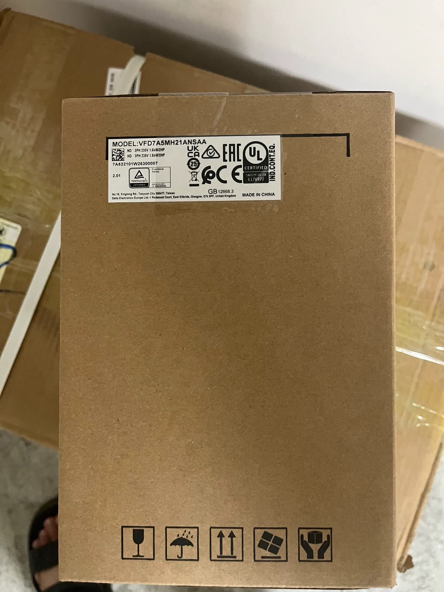100% gloednieuwe originele en echte Delta VFD7A5MH21ANSAA 1.5KW 220V frequentieomvormers Drive Servomotor