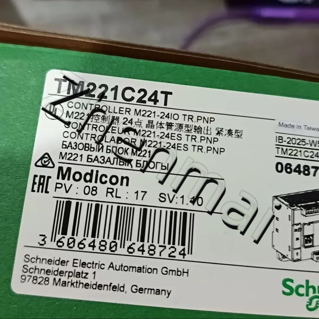 100% gloednieuwe, originele en echte Schneider TM221CE24T Frequentieomvormers, stroomonderbrekers, schakelaars, beveiligingsapparaten