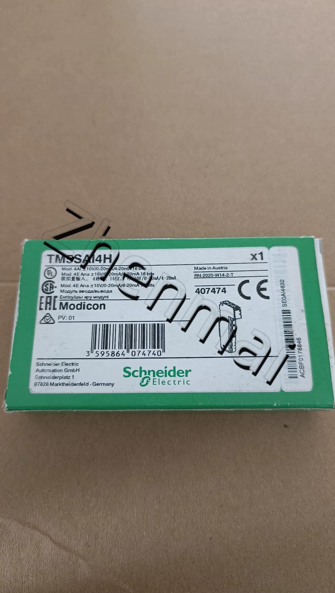 100% gloednieuwe, originele en echte Schneider TM5SAI4H Frequentieomvormers, stroomonderbrekers, schakelaars, beveiligingsapparaten