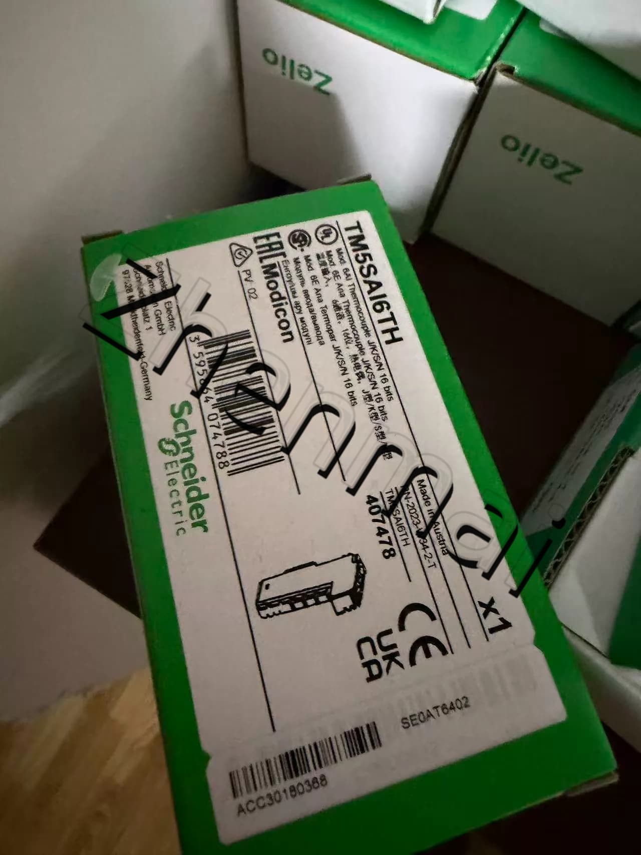 100% gloednieuwe, originele en echte Schneider TM5SAI6TH Frequentieomvormers, stroomonderbrekers, schakelaars, beveiligingsapparatuur