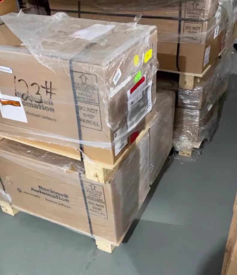 2198-CAPMOD-DCBUS-IO Kinetix 5700 condensatoruitbreidingsmodule, gloednieuw en origineel Snelle levering