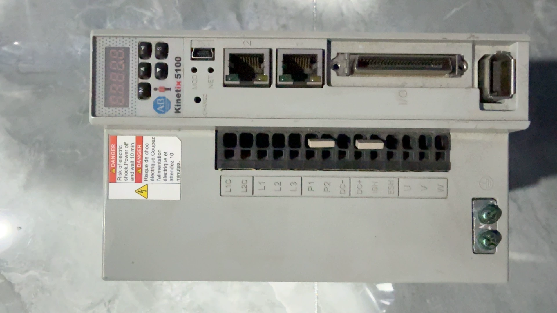 2198-E2030-ERS Kinetix 5100 servo, gloednieuw en origineel