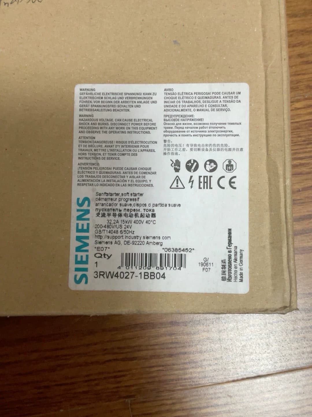Gloednieuwe, echte, fabrieksgerichte Siemens 3RW4027-1BB04 Soft Starter SIRIUS SOFT STARTER