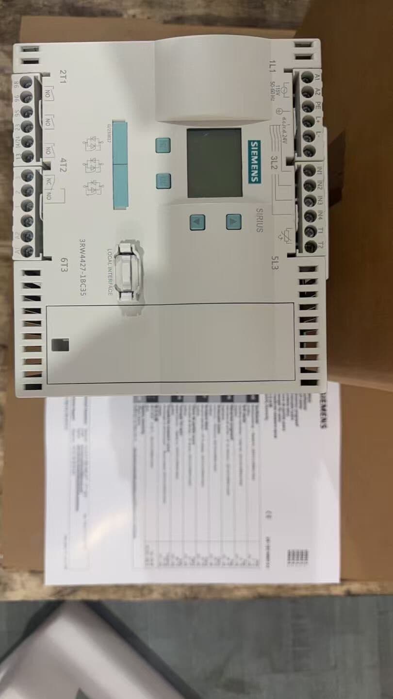 Gloednieuwe, echte, fabrieksgerichte Siemens 3RW4457-6BC44 Soft Starter SIRIUS SOFT STARTER