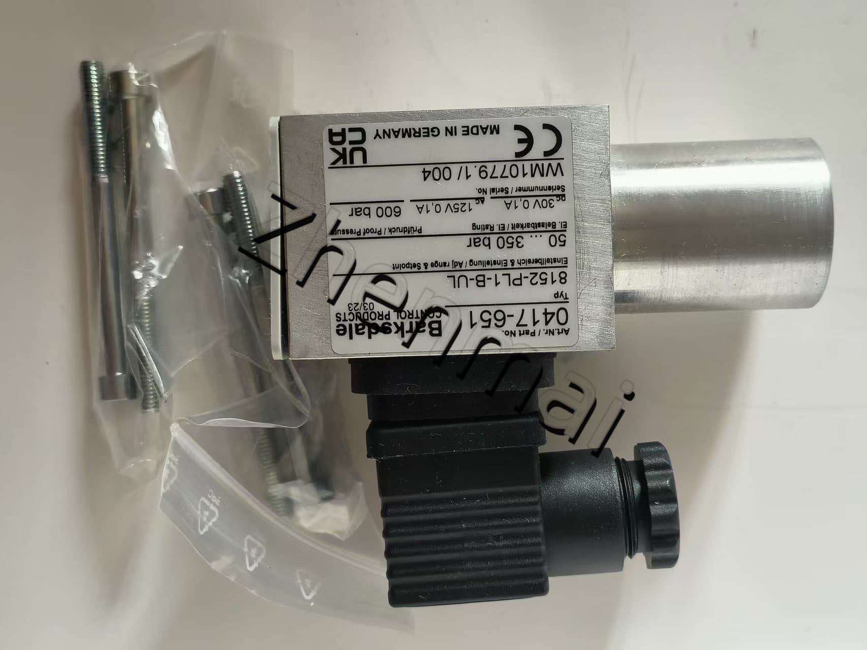 Gloednieuwe Originele Barksdale 8152-PL1-B-UL 0417-651 druksensor Niveauschakelaar Stromingsschakelaar Drukschakelaar Snelle Verzending