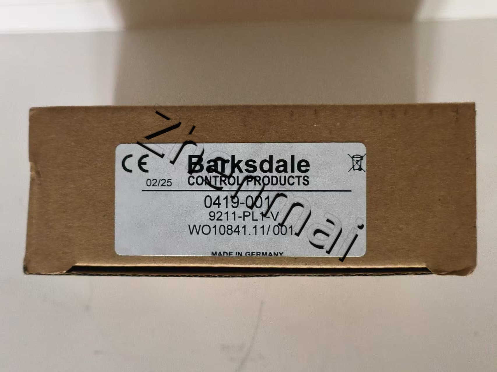 Gloednieuwe Originele Barksdale 9211-PL1-V 0419-001 druksensor Niveauschakelaar Stromingsschakelaar Drukschakelaar Snelle Verzending