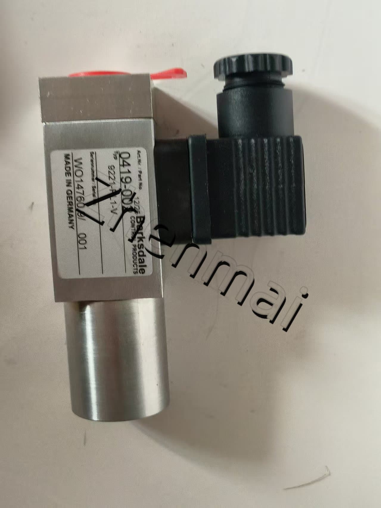 Gloednieuwe Originele Barksdale 9221-PL1-V 0419-002 druksensor Niveauschakelaar Stromingsschakelaar Drukschakelaar Snelle Verzending