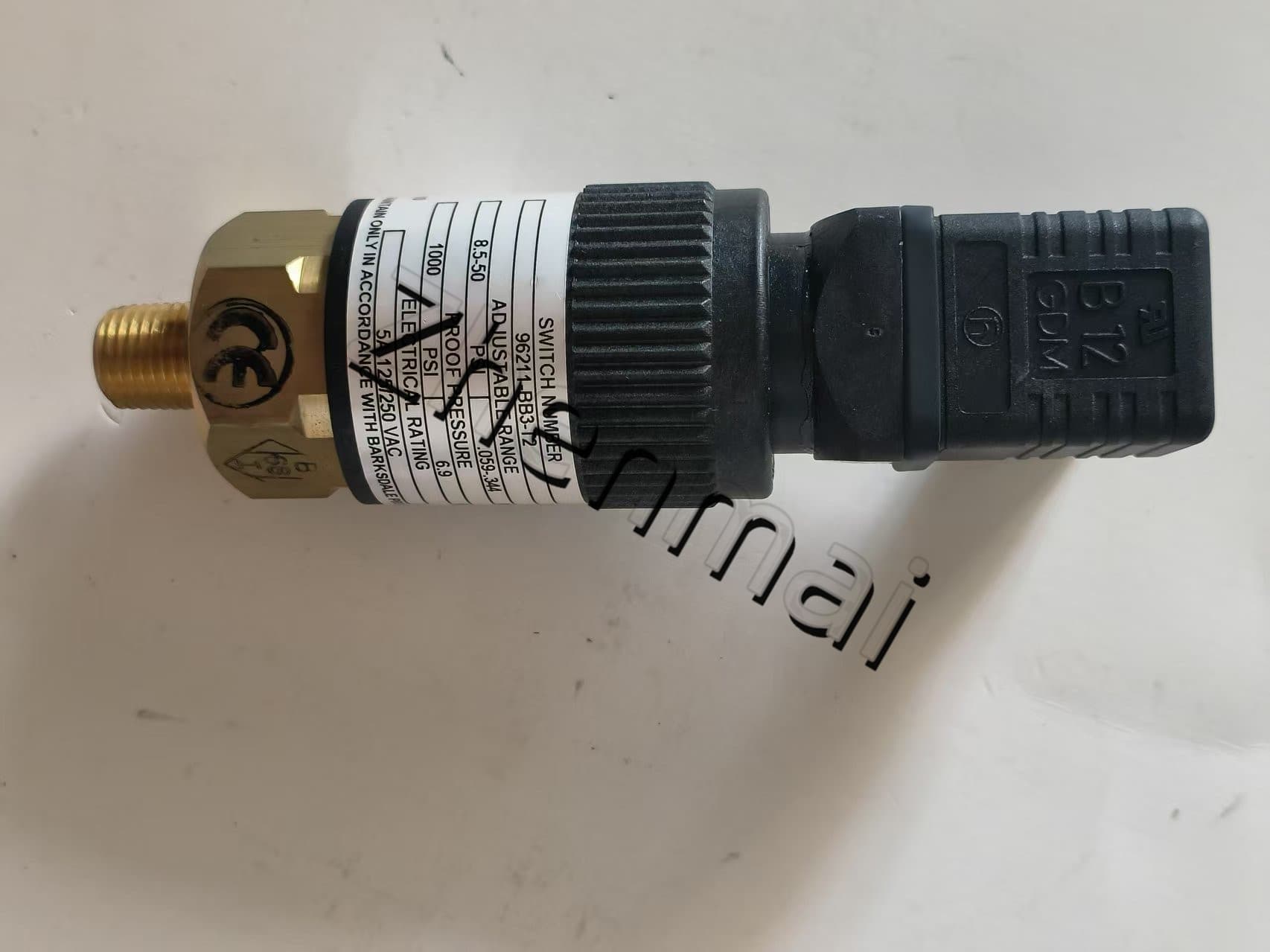 Gloednieuwe Originele Barksdale 96211-BB3-T2 druksensor Niveauschakelaar Stromingsschakelaar Drukschakelaar Snelle Verzending