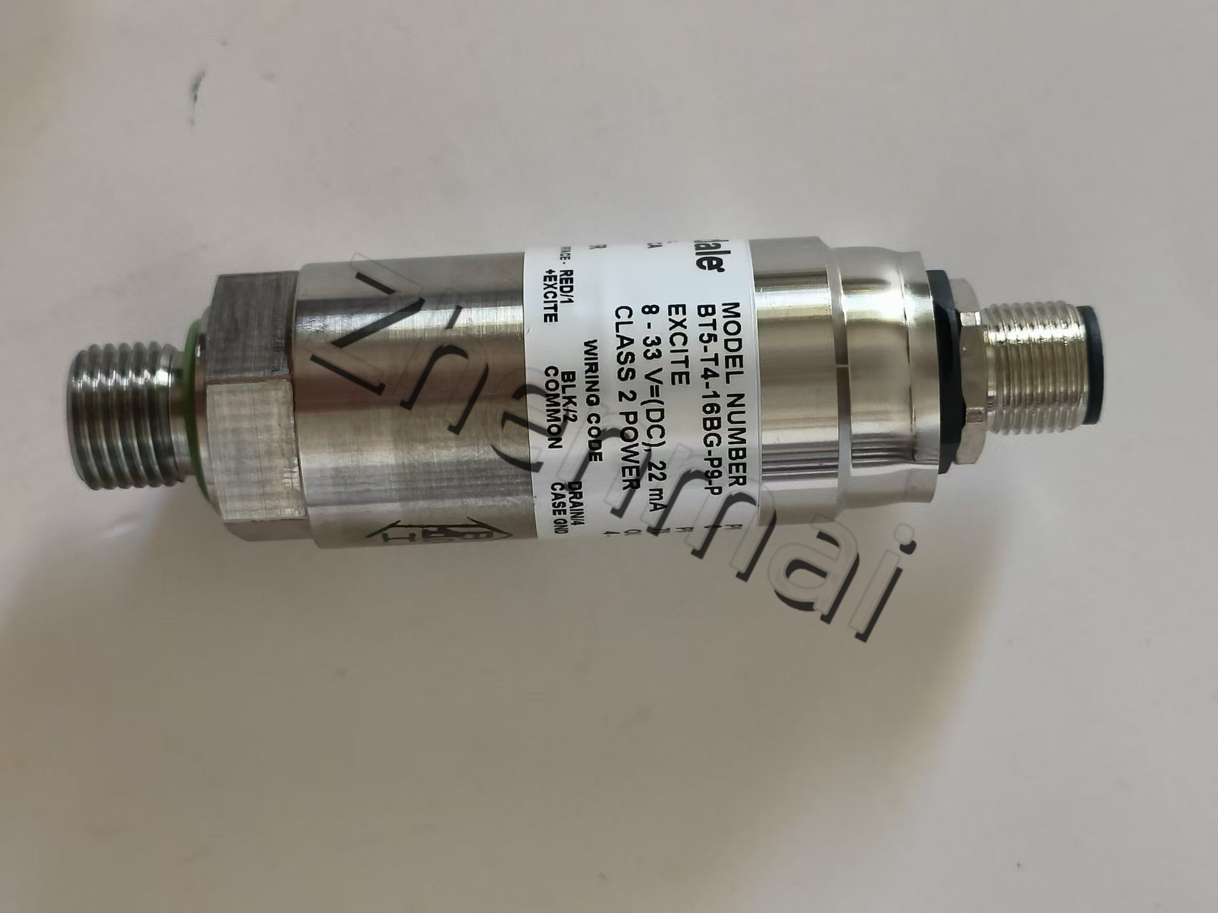 Gloednieuwe Originele Barksdale BT5-T4-16BG-P9-P druksensor Niveauschakelaar Stromingsschakelaar Drukschakelaar Snelle Verzending