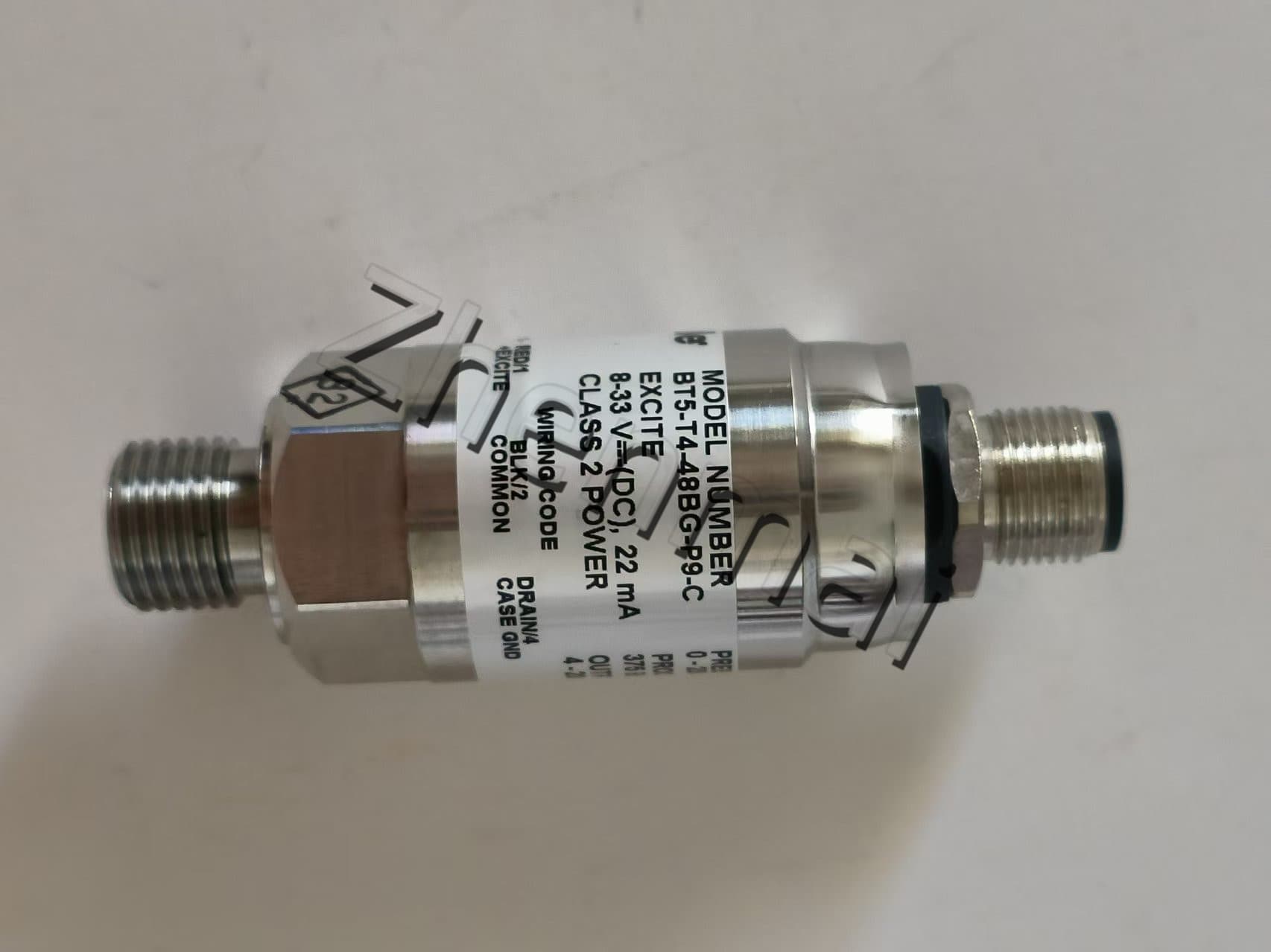 Gloednieuwe Originele Barksdale BT5-T4-48BG-P9-C druksensor Niveauschakelaar Stromingsschakelaar Drukschakelaar Snelle Verzending