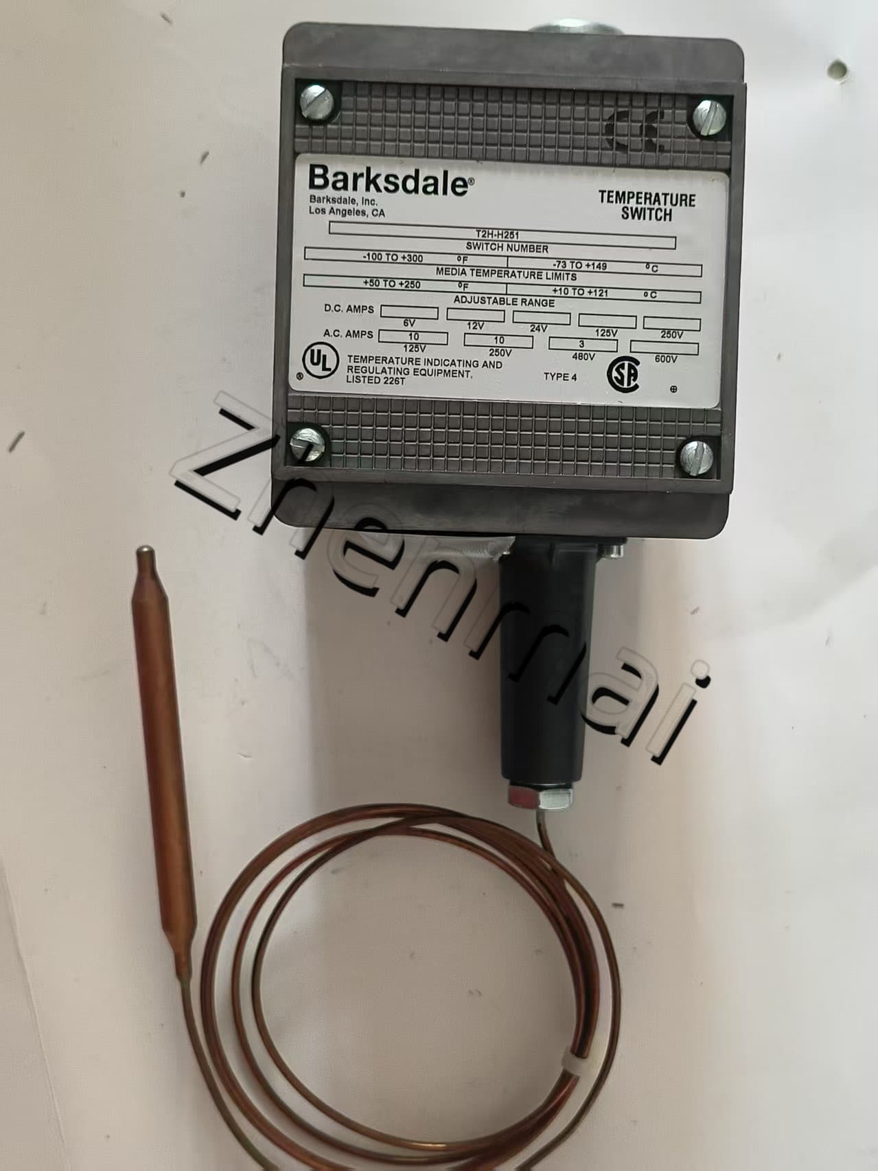 Gloednieuwe originele Barksdale T2H-H251 druksensor niveauschakelaar stromingsschakelaar drukschakelaar snelle verzending