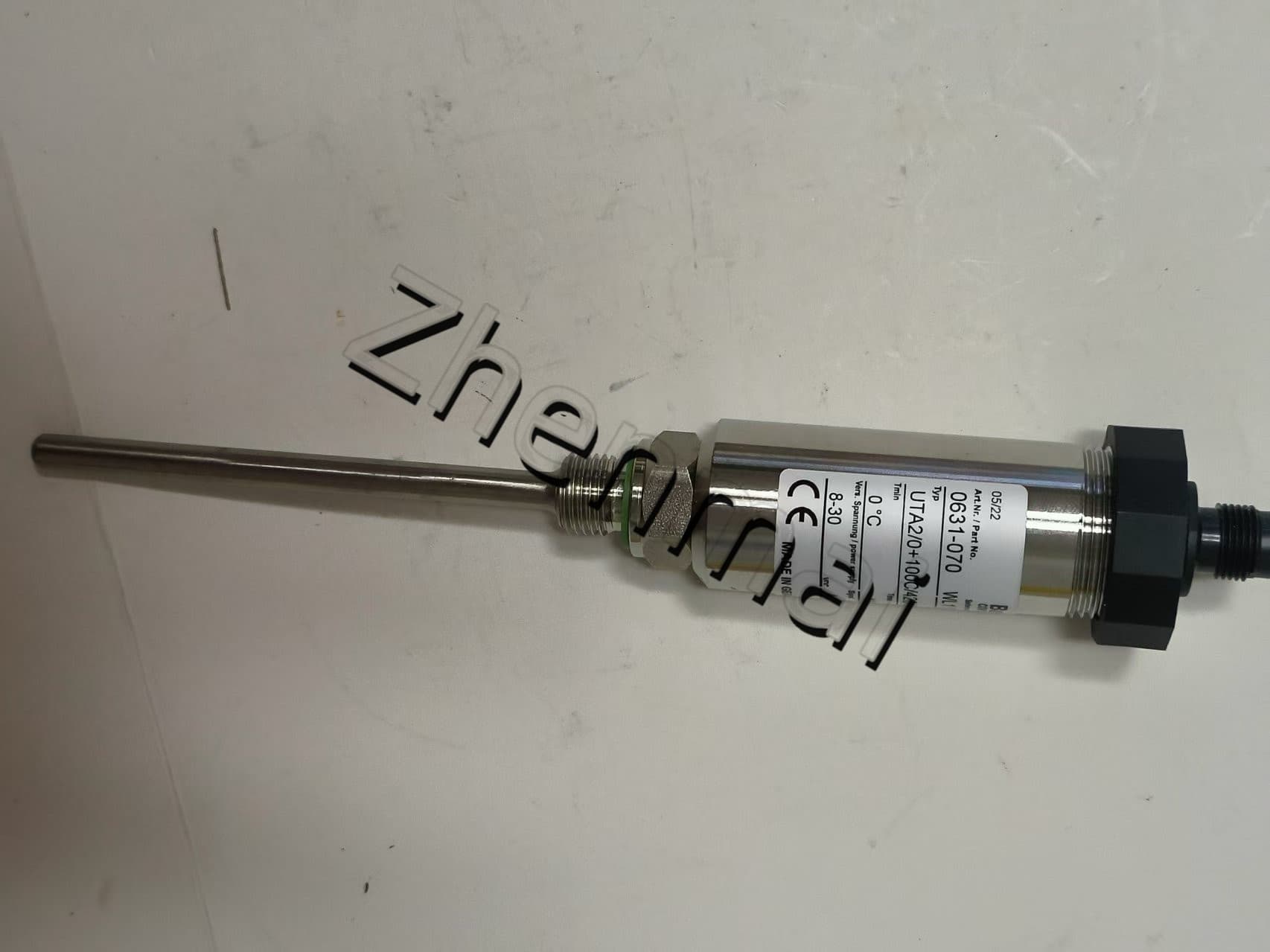 Gloednieuwe Originele Barksdale UTA2/0 + 100C/420/G1/4E M12/100F 0631-070 druksensor Niveauschakelaar Stromingsschakelaar Drukschakelaar Snelle Verzending