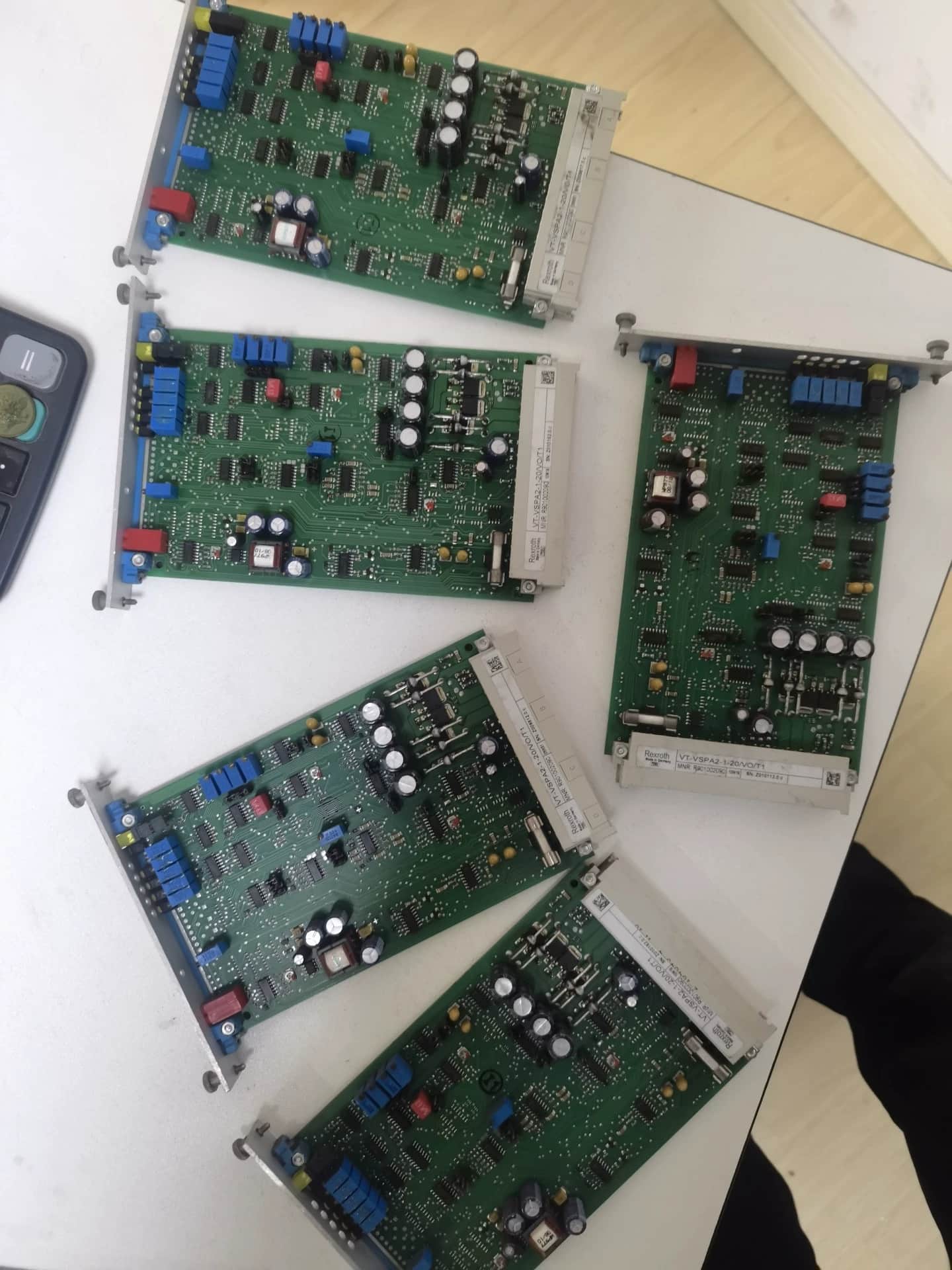 Gloednieuwe Originele Bosch Rexroth Servo drive Versterker, versterkerprint VT-VSPA2-1-20/VO/T1 Servomotor Snelle Verzending