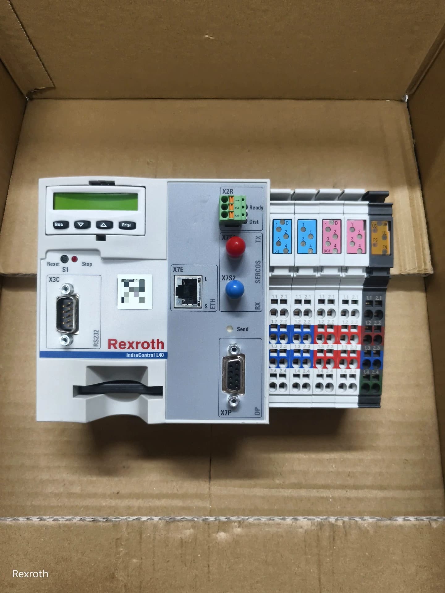 Gloednieuwe Originele Bosch Rexroth Servo drive CML40.2-SP-330-NA-NNNN-NW Servomotor Snelle Verzending