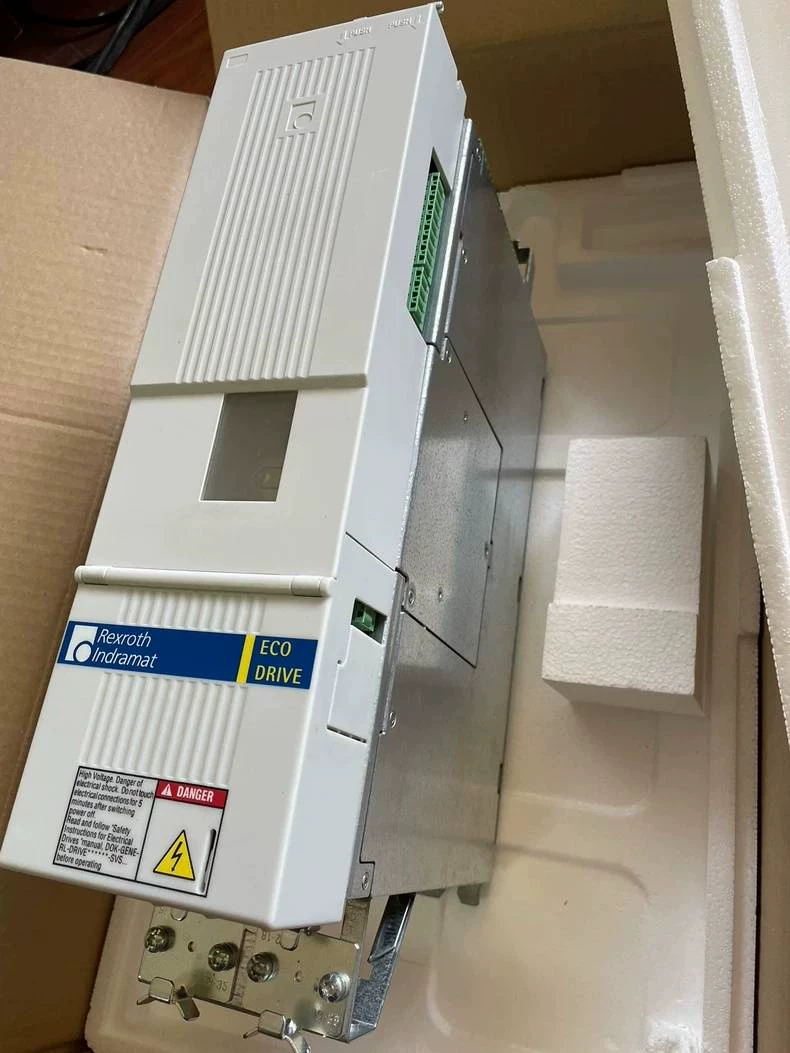 Gloednieuwe Originele Bosch Rexroth Servo drive DKCXX.3-100-7-FW Servomotor Snelle Verzending