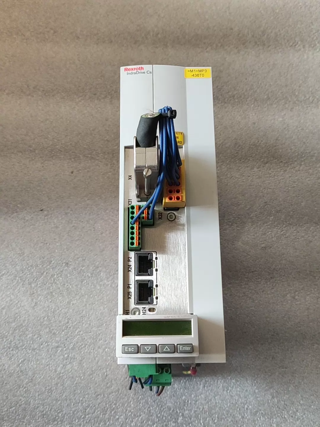Gloednieuwe Originele Bosch Rexroth Servo drive HCS01.1E-W0006-A-02-B-ET-EC-NN-L4-NN-FW Servomotor Snelle Verzending