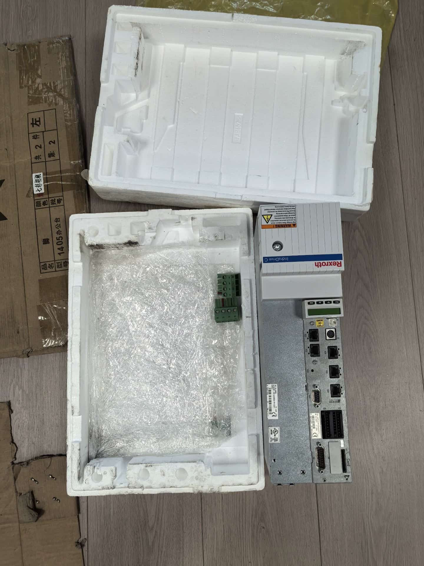 Gloednieuwe Originele Bosch Rexroth Servo drive HCS02.1E-W0054-A-03-NNV Servomotor Snelle Verzending