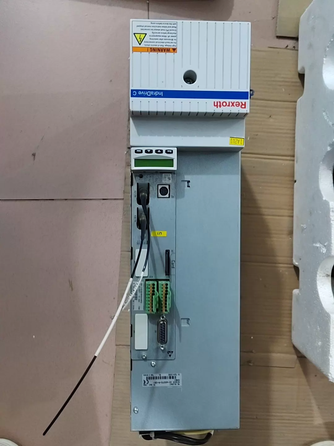Gloednieuwe Originele Bosch Rexroth Servo drive HCS03.1E-W0070-A-05-NPBV Servomotor Snelle Verzending