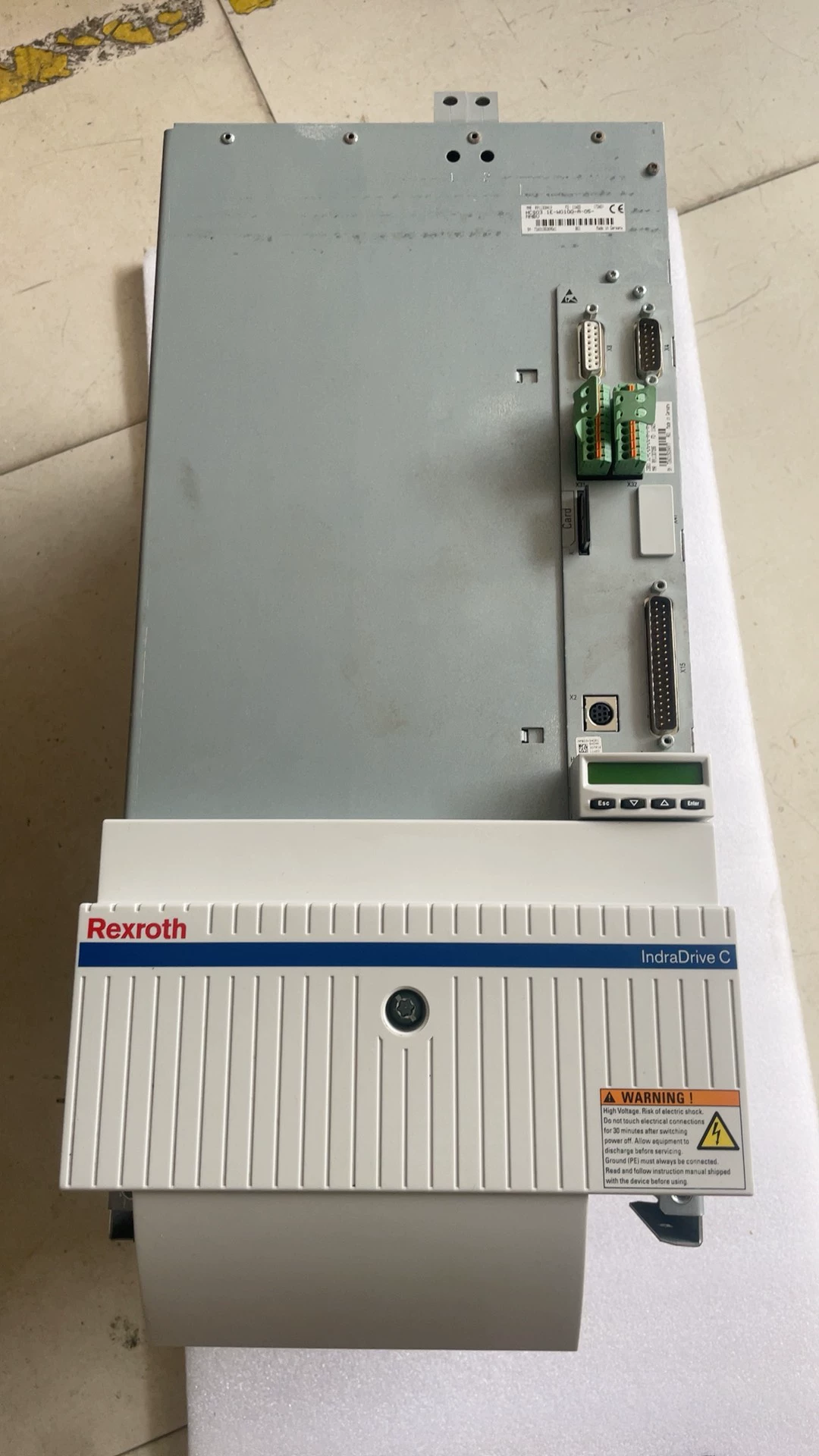 Gloednieuwe Originele Bosch Rexroth Servo drive HCS03.1E-W0100 Servomotor Snelle Verzending