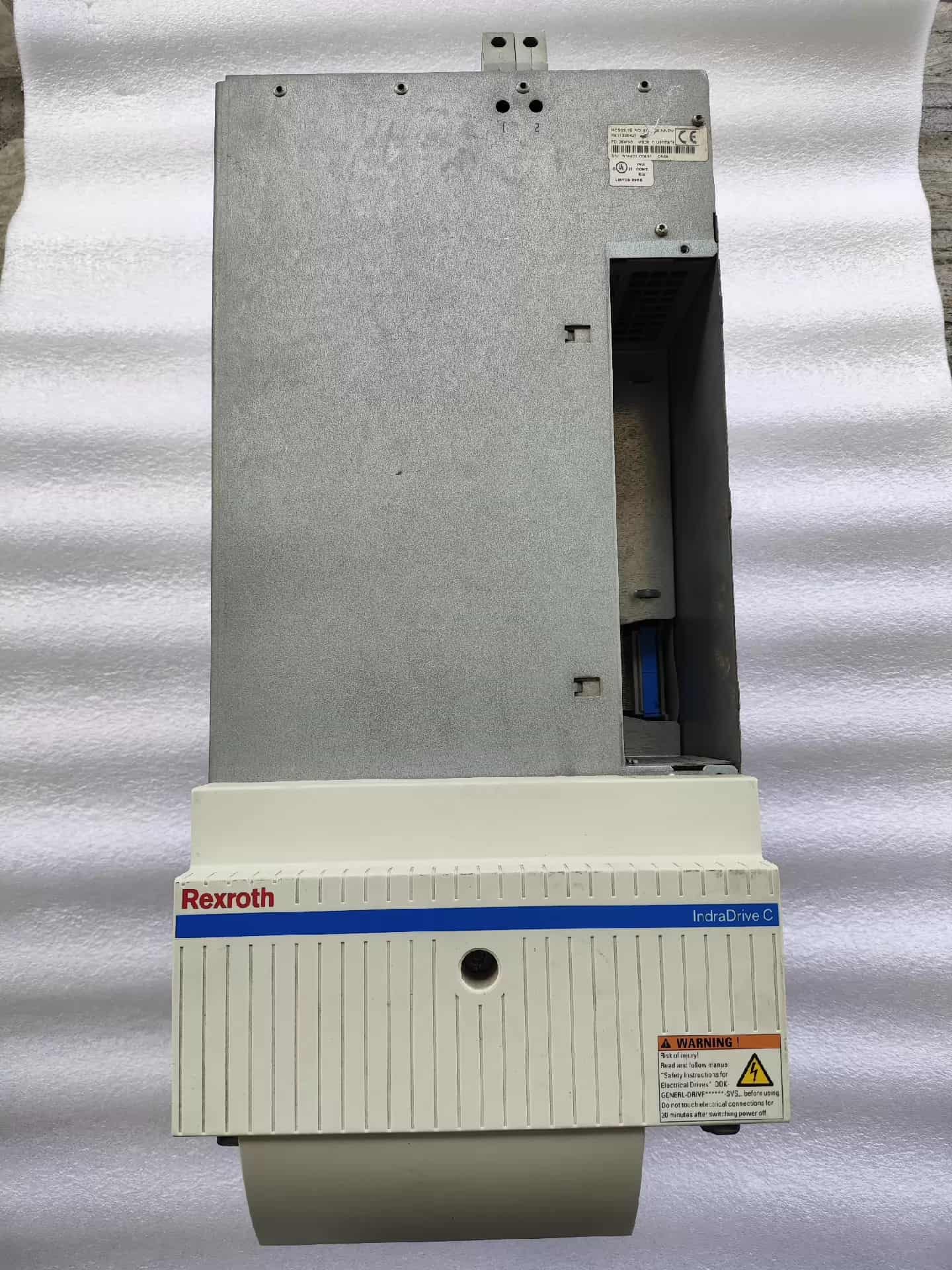 Gloednieuwe Originele Bosch Rexroth Servo drive HCS03.1E-W0150-A-05-NPBV Servomotor Snelle Verzending