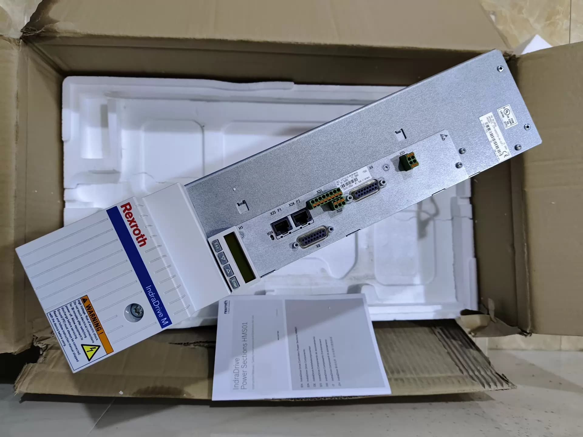 Gloednieuwe Originele Bosch Rexroth Servo drive HMS01.1N-W0070-A-07-NNNN Servomotor Snelle Verzending