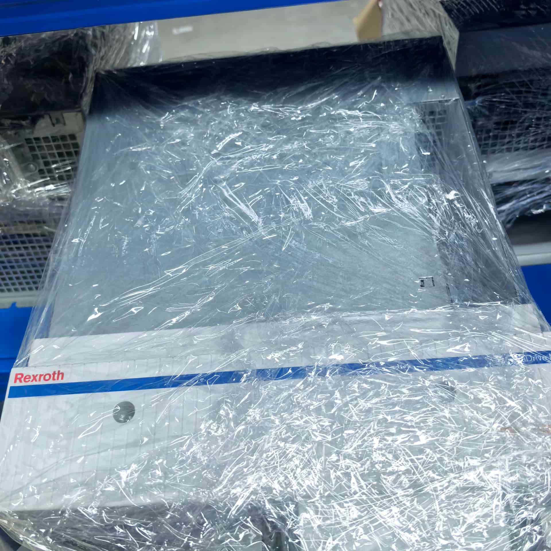 Gloednieuwe Originele Bosch Rexroth Servo drive HMS01.1N-W0350-A-07-NNNN Servomotor Snelle Verzending