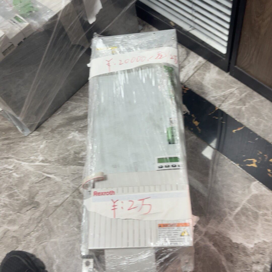 Gloednieuwe Originele Bosch Rexroth Servo drive HMV01.1R-W0016-A-07-NNN Servomotor Snelle Verzending