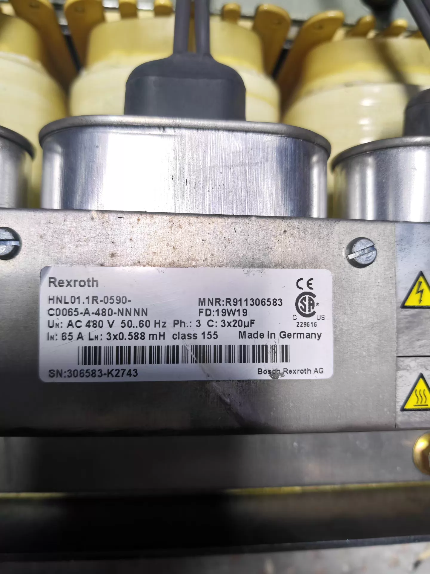 Gloednieuwe Originele Bosch Rexroth Servo drive HNL01.1R-0590-C0065-A-480-NNNN Servomotor Snelle Verzending
