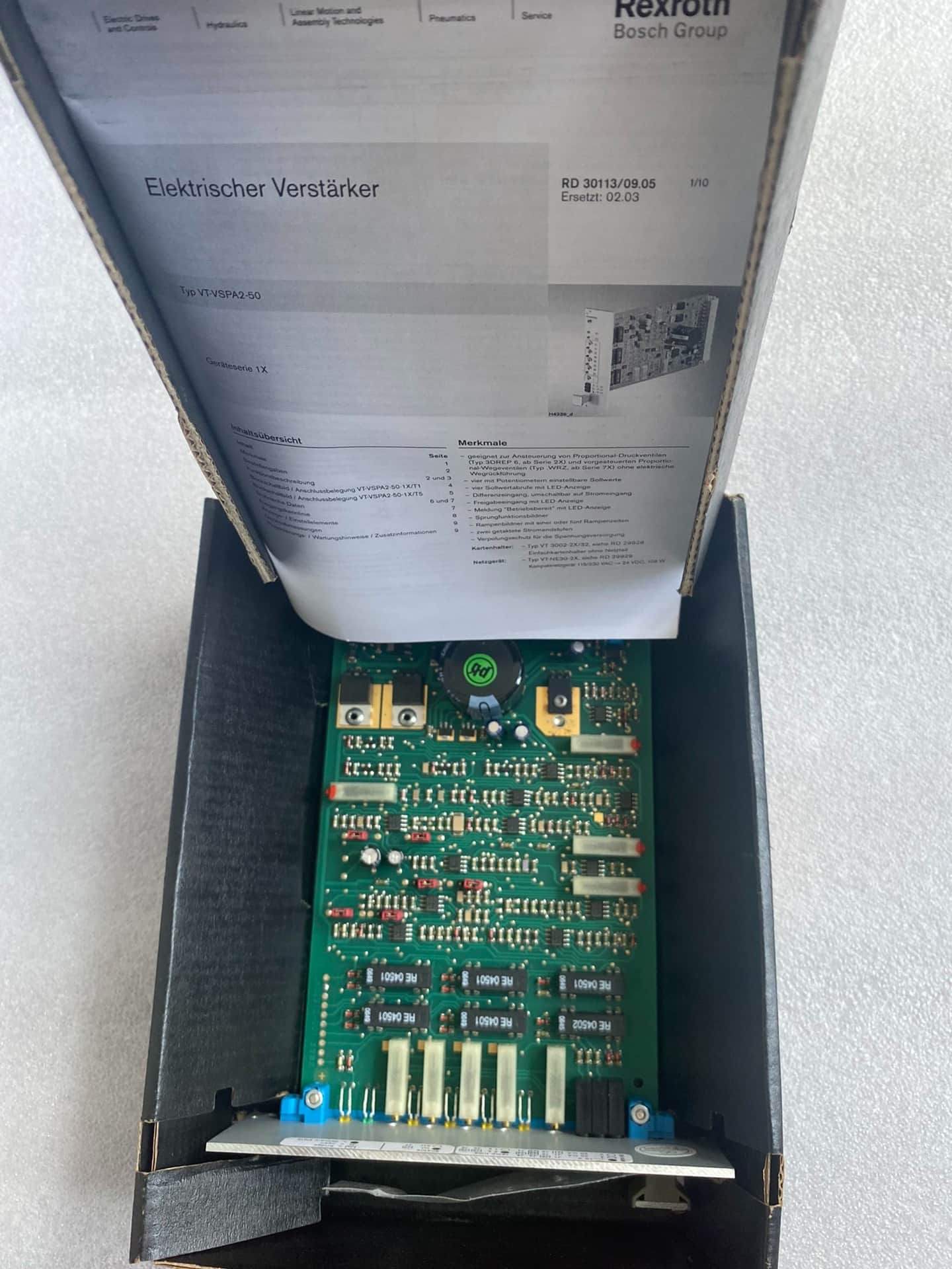 Gloednieuwe Originele Bosch Rexroth Servo drive Proportionele klep Proportionele klep versterker VT-VRPA1-100-1XV00 Servomotor Snelle Verzending