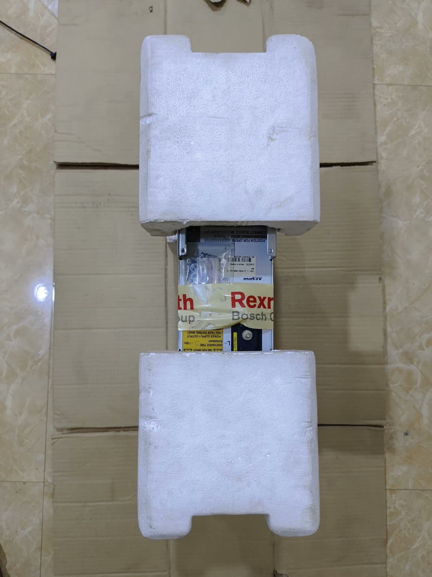 Gloednieuwe Originele Bosch Rexroth Servo drive TDM 1.2-030-300-W1-000 R91123623 Servomotor Snelle Verzending