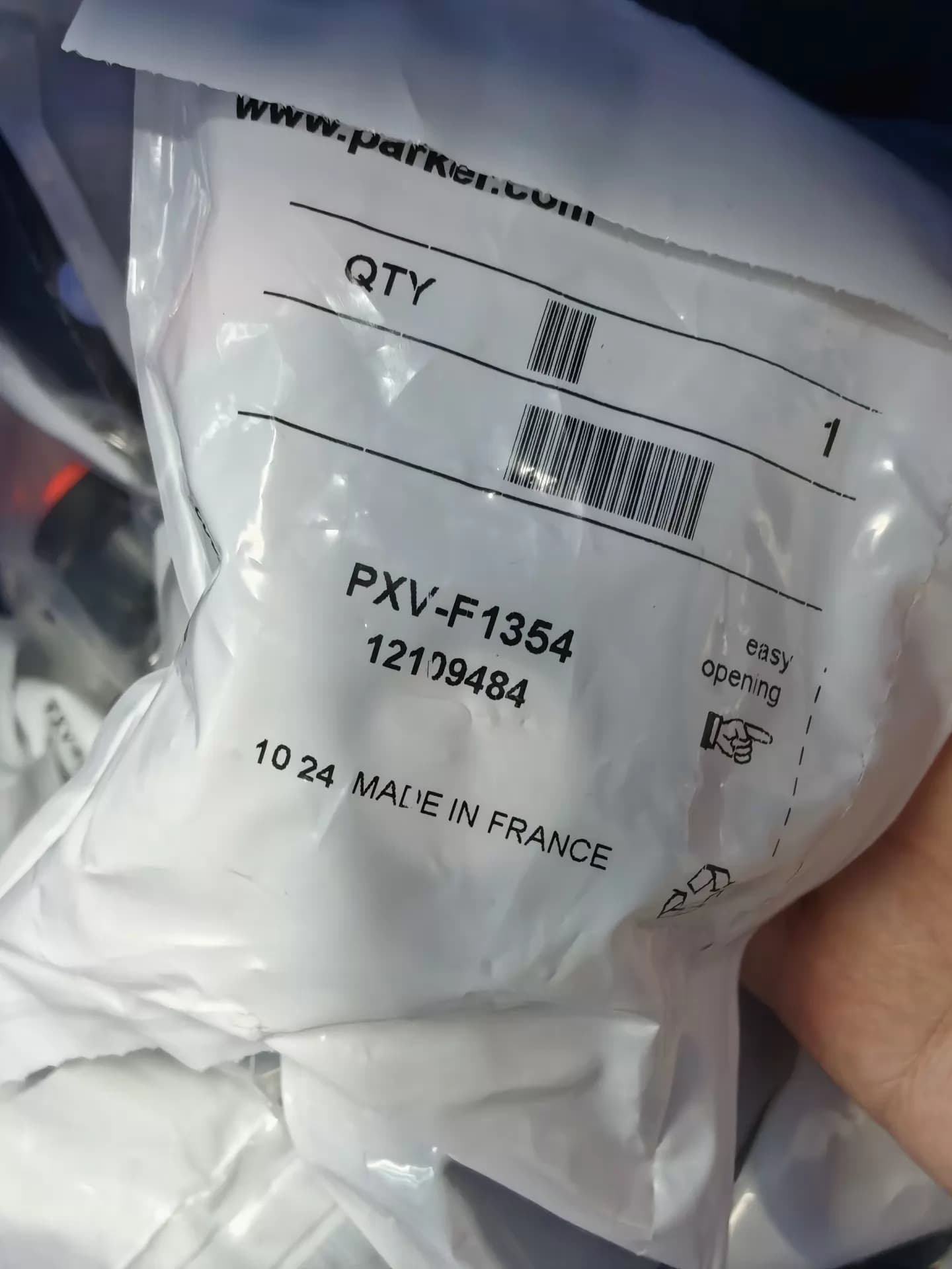 Gloednieuwe Originele Parker 6PXV-F1354 Servo drives frequentieregelaars servomotoren controllers Snelle Verzending