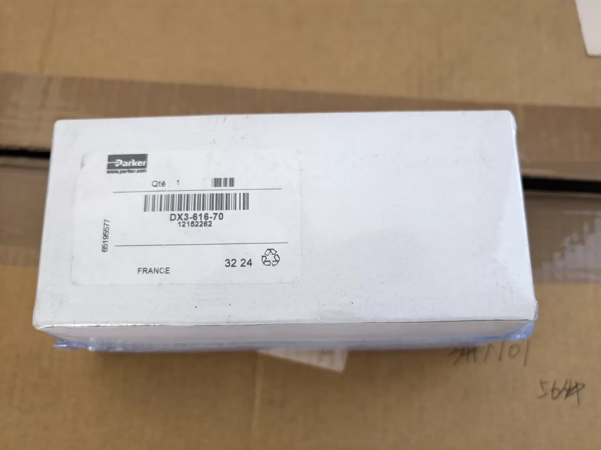 Gloednieuwe Originele Parker DX3-616-70 Servo drives frequentieregelaars servomotoren controllers Snelle Verzending