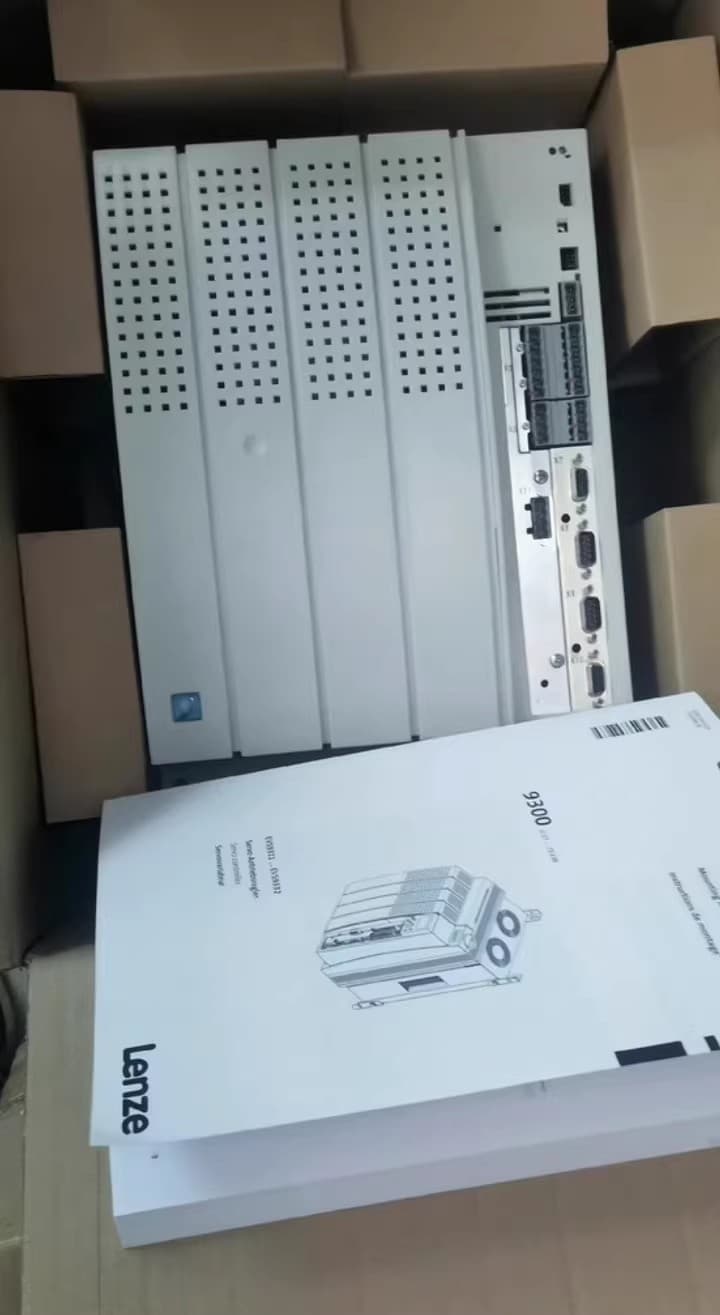 Echte nieuwe Lenze E82ZAFAC industriële I/O-module FedEx DHL snelle verzending