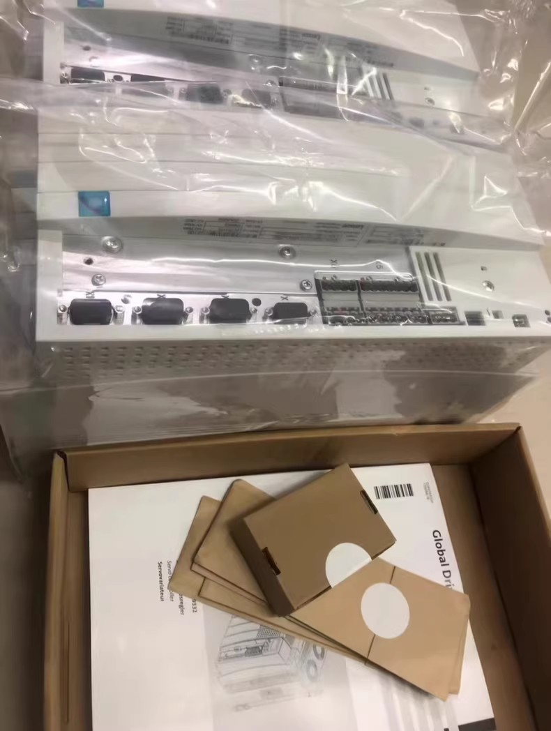 Echte nieuwe Lenze E94ASHE0174 industriële I/O-module FedEx DHL snelle verzending