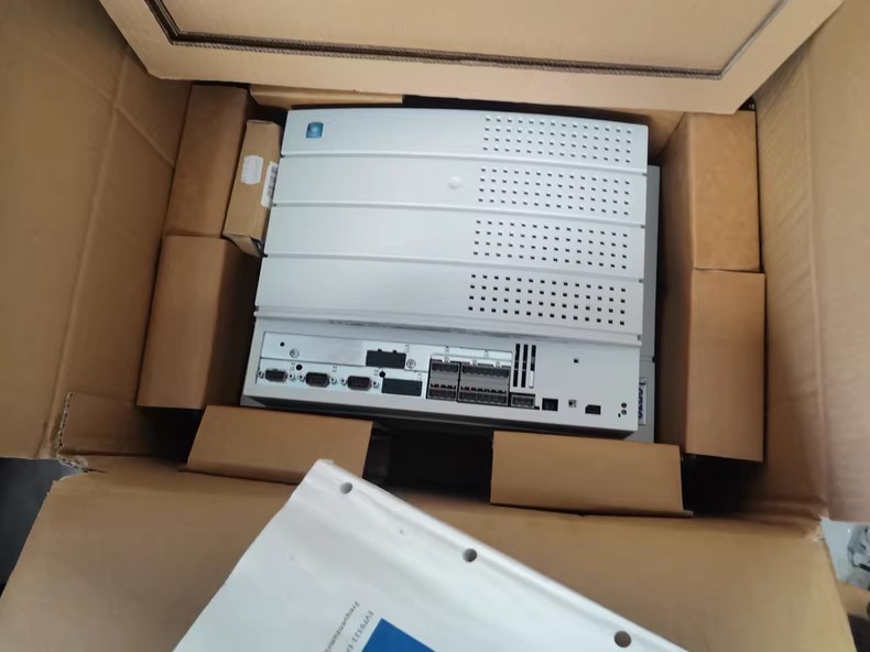 Echte nieuwe Lenze E94ASHE1724 industriële I/O-module FedEx DHL snelle verzending